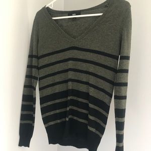 Black and green stripped long sleeve shirt